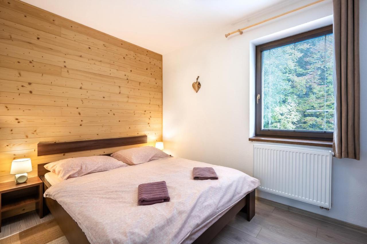דמנובסקה דולינה Apartment Anna Chopok, 1 110 M, Highest In Central Europe, On A Hiking Trail To Dumbier מראה חיצוני תמונה