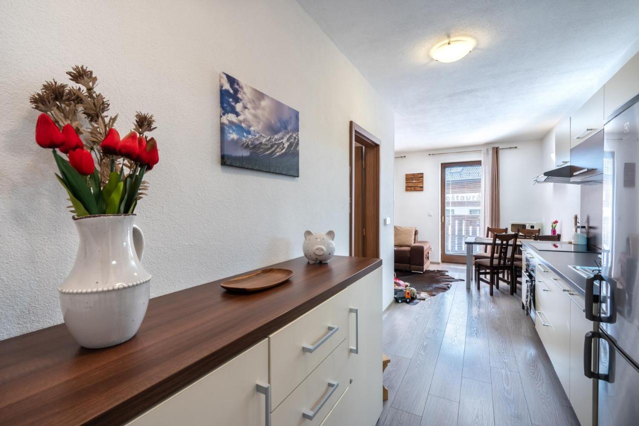 דמנובסקה דולינה Apartment Anna Chopok, 1 110 M, Highest In Central Europe, On A Hiking Trail To Dumbier מראה חיצוני תמונה