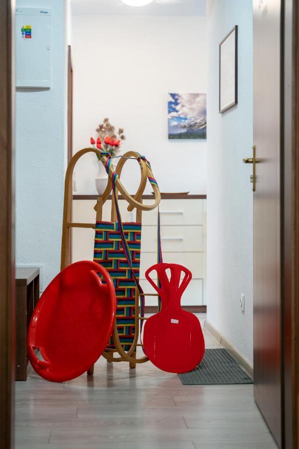 דמנובסקה דולינה Apartment Anna Chopok, 1 110 M, Highest In Central Europe, On A Hiking Trail To Dumbier מראה חיצוני תמונה
